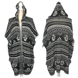 Aerie Fringe Aztec Print Boho Open Front Cardigan Sweater size Medium Layer Long
